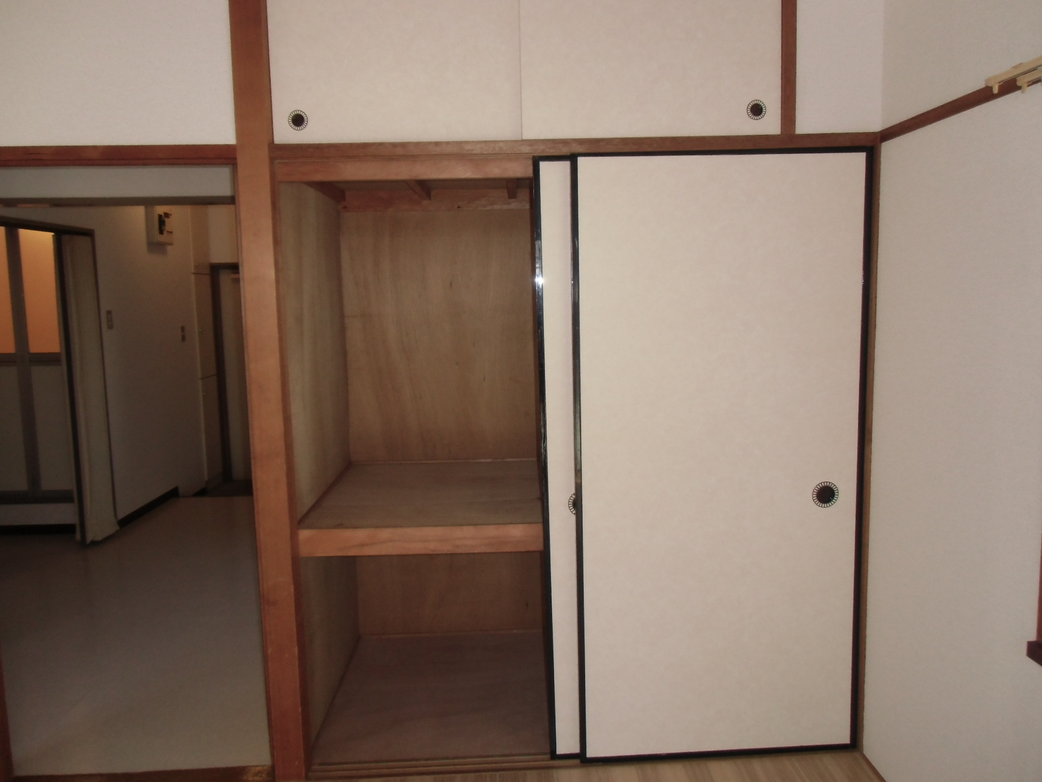 収納　☆１間分の広い収納です☆