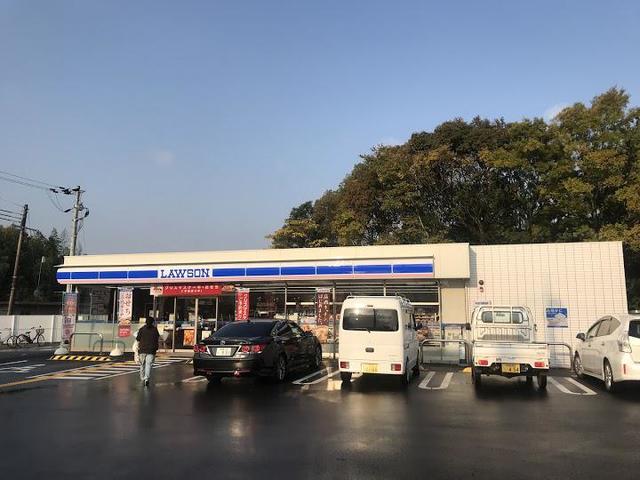 コンビニ　ローソン和泉伯太町四丁目店（コンビニ）まで843m