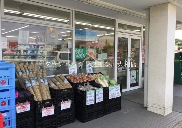 コンビニ　ローソンストア100泉区ひなた山店（コンビニ）まで1240m