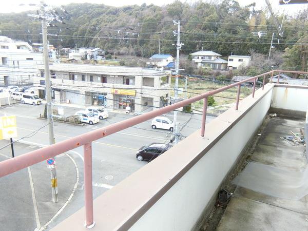 バルコニー　広いバルコニー！