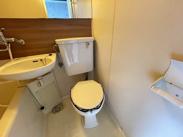 トイレ　別号室の写真です