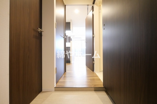 玄関　収納もある玄関です