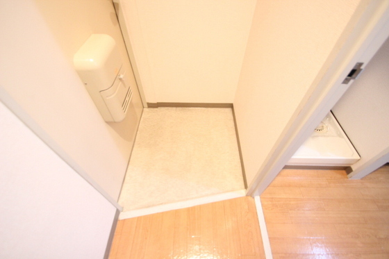 玄関　※別部屋の写真です