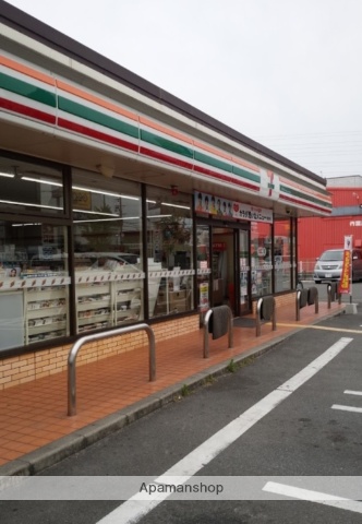 コンビニ　セブンイレブン（コンビニ）まで716m