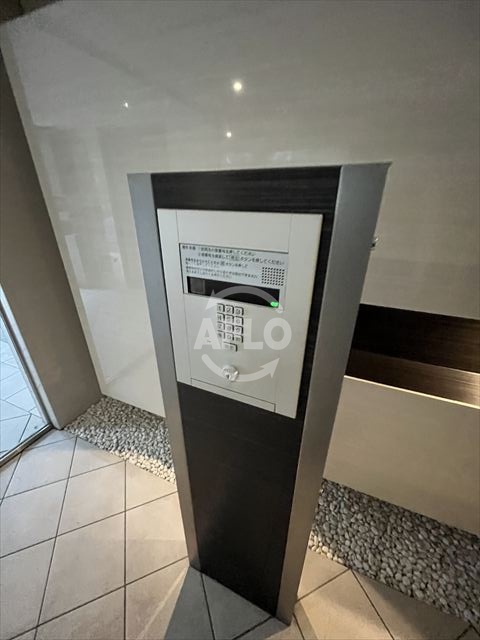 玄関　W-STYLE大阪城南　オートロック