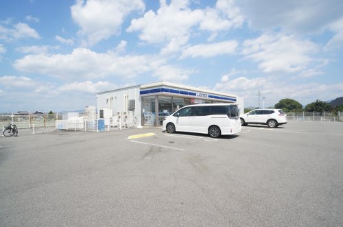 コンビニ　ローソン 橿原土橋町南店（コンビニ）まで513m