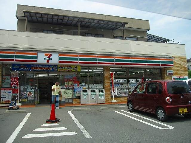 コンビニ　セブンイレブン三島日の出町店（コンビニ）まで422m