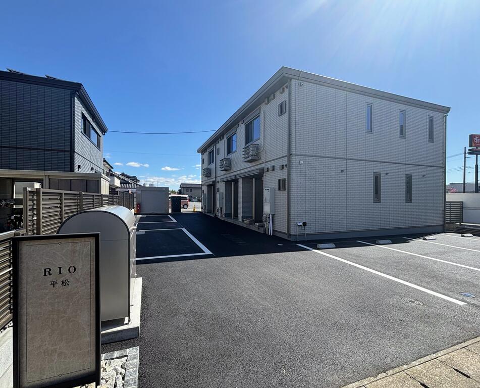 建物外観　外観※工事中のため一部未完成箇所がございます。