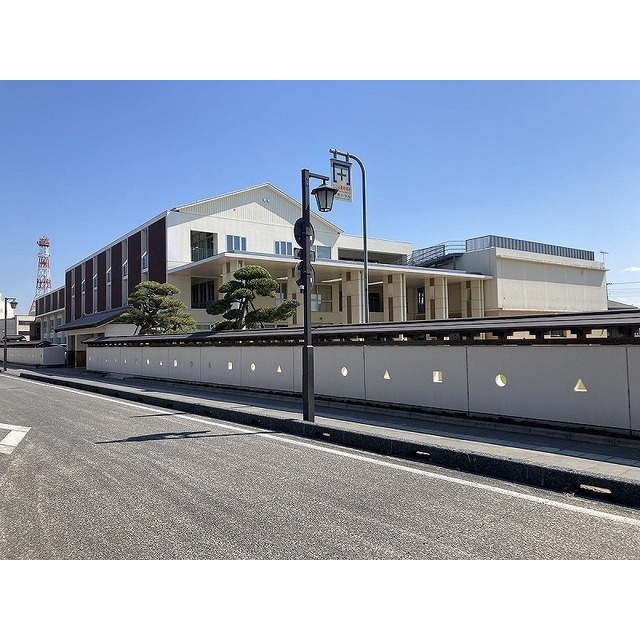 小学校　土浦市立土浦小学校（小学校）まで450m