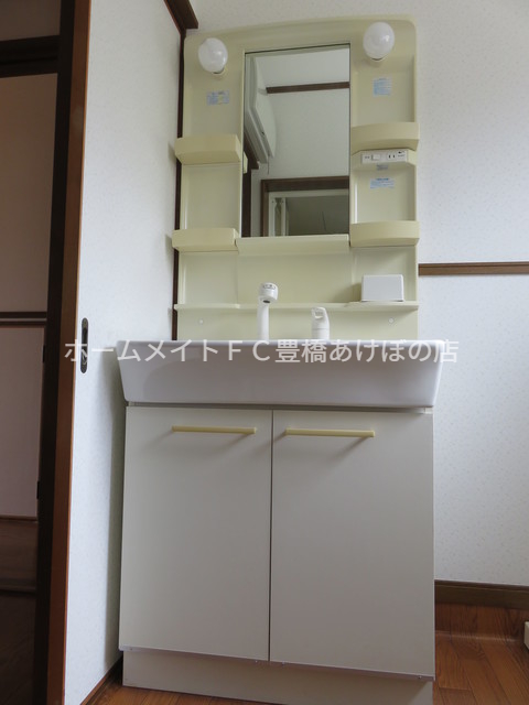 洗面設備　同型別部屋写真