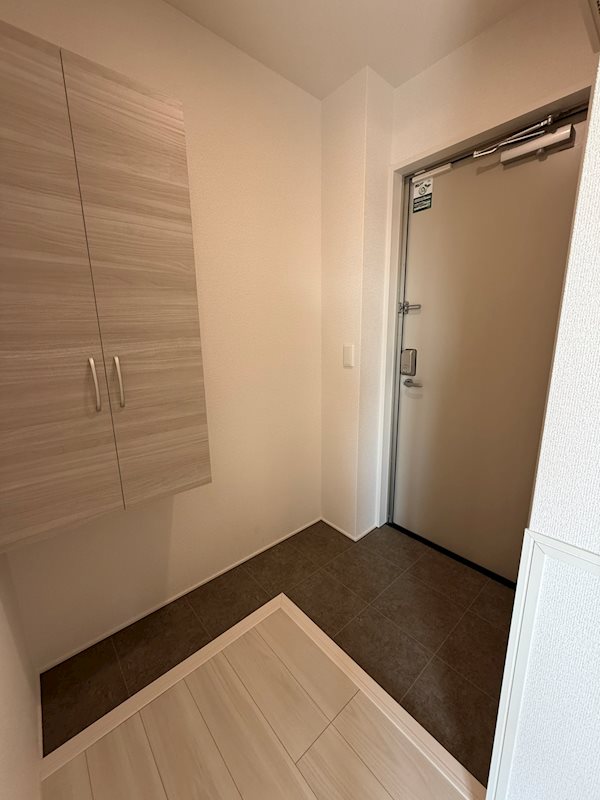 玄関　広めの玄関スペース