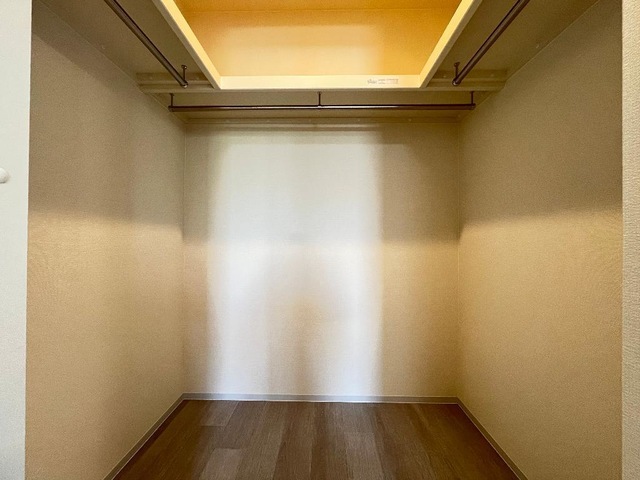 収納　同施工のイメージ写真のため、色合いは異なる場合があります。