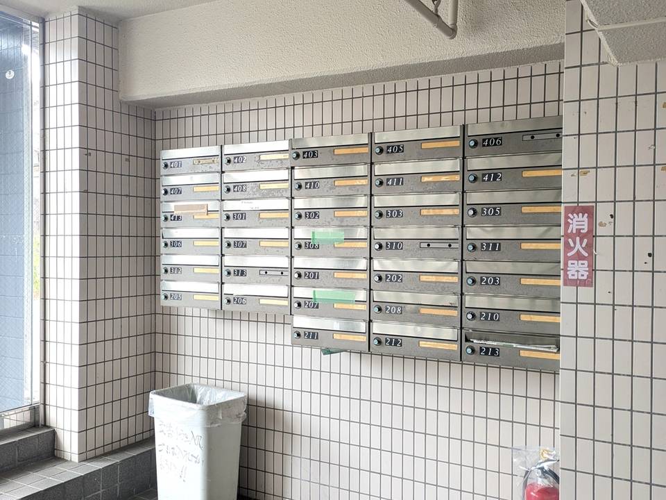 エントランス　メールBOX