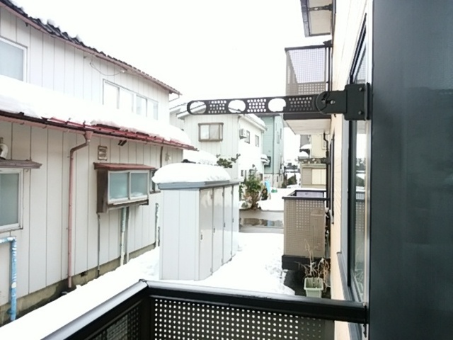 バルコニー　物干し金具