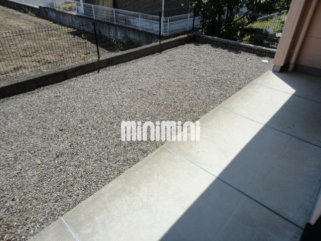 庭　広々としたお庭です