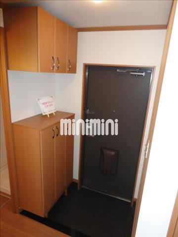 玄関　下駄箱付きの玄関です