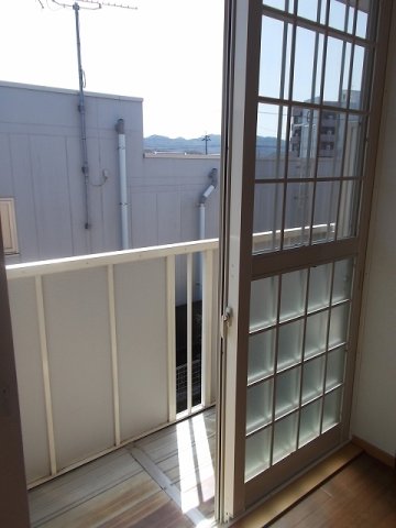 バルコニー　バルコニー