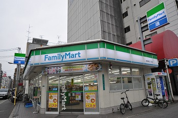 コンビニ　ファミリーマート恵美須西二丁目店（コンビニ）まで177m