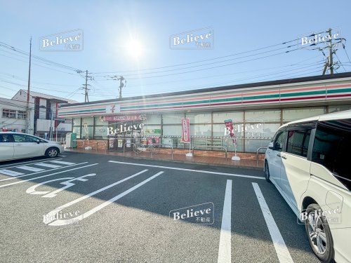 コンビニ　セブンイレブン 久留米試験場駅前店（コンビニ）まで502m