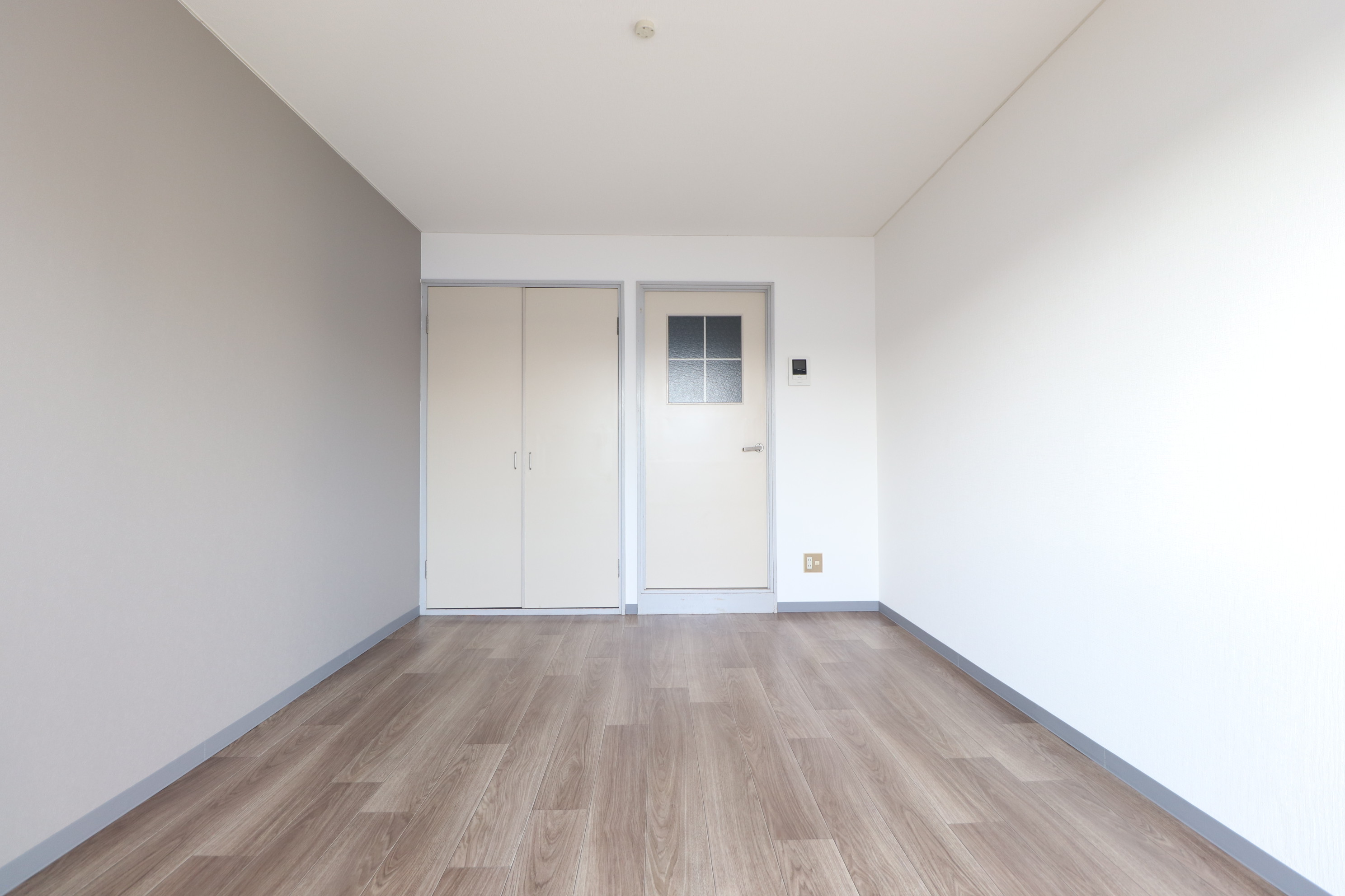 居室・リビング　7帖の洋室です★