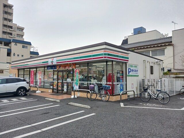コンビニ　セブンイレブン足立花畑西店（コンビニ）まで337m