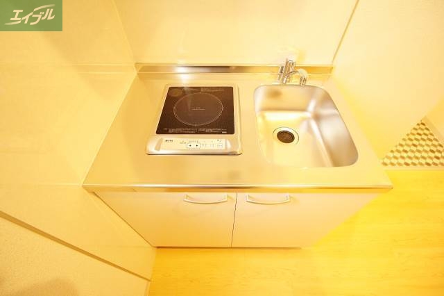 キッチン　ＩＨクッキングヒータ付き