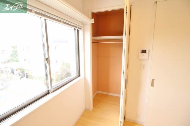 収納　クローゼットタイプの収納