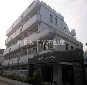 建物外観　落ち着いた雰囲気の外観です