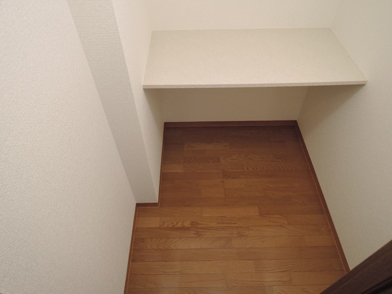 収納　１．５帖のストックルームは大容量！