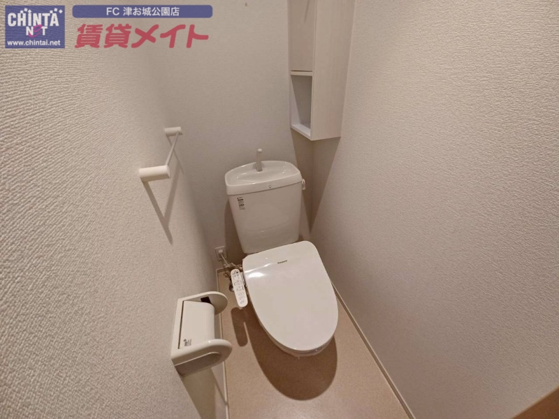トイレ　別部屋同型タイプ