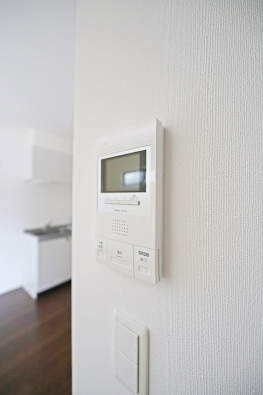 セキュリティ　モニター付きインターホン