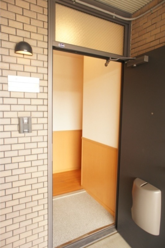 玄関　図面と現状に相違がある場合には現状を優先．．．