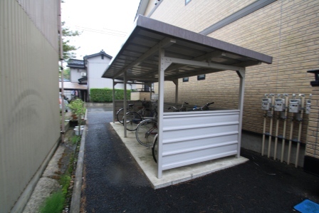 その他共有部分　屋根付き駐輪場