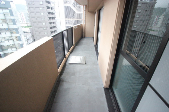 バルコニー　※別号室の写真です