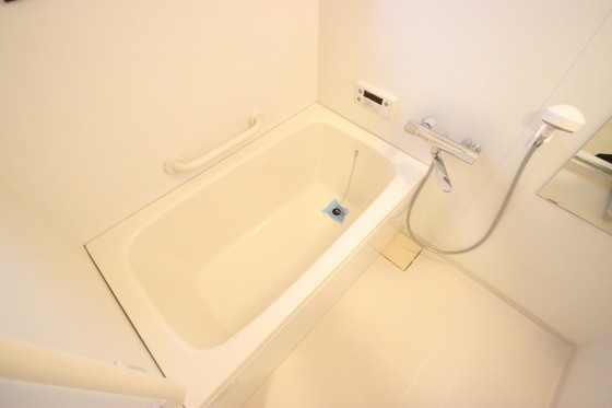 バス・シャワールーム　※別号室の写真です