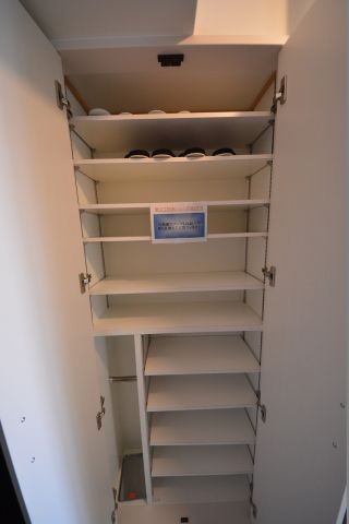 収納　アーバネックス谷町　シューズボックス