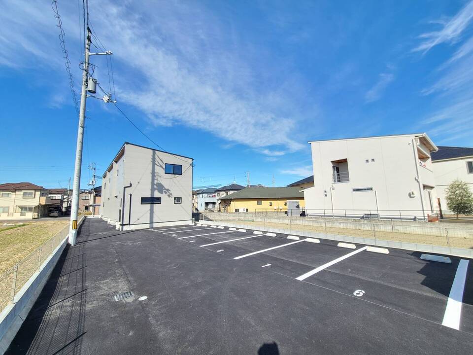 駐車場　駐車場