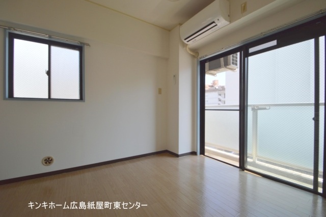 その他部屋・スペース　明るい洋室です