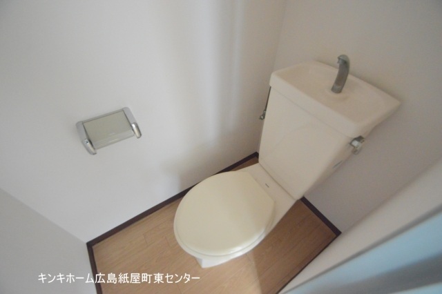 トイレ　トイレ