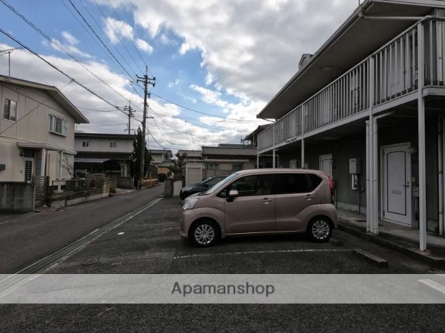 その他　駐車場（その他）まで0m