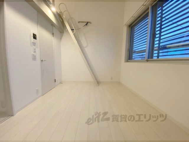 居室・リビング　洋室