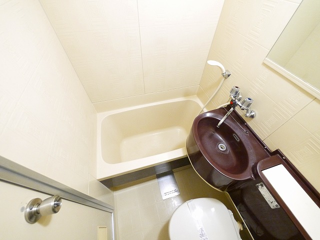 バス・シャワールーム　日々の暮らしに欠かせないお風呂です