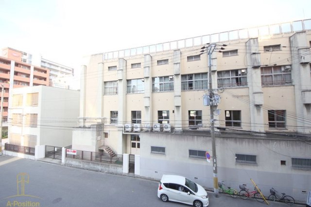 眺望　南堀江アパートメントグランデ