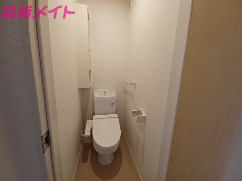 トイレ　同型タイプ画像