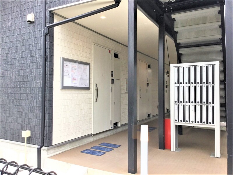 エントランス　六浦駅徒歩10分♪金沢八景駅徒歩14分♪