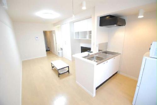 居室・リビング　同タイプ写真の為、現況優先。