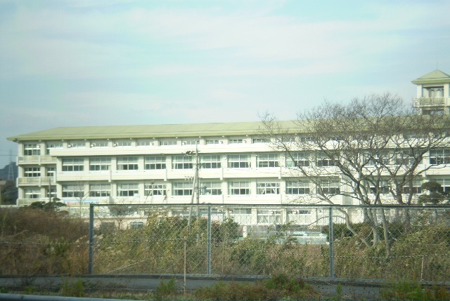 小学校　第一小学校（小学校）まで1600m
