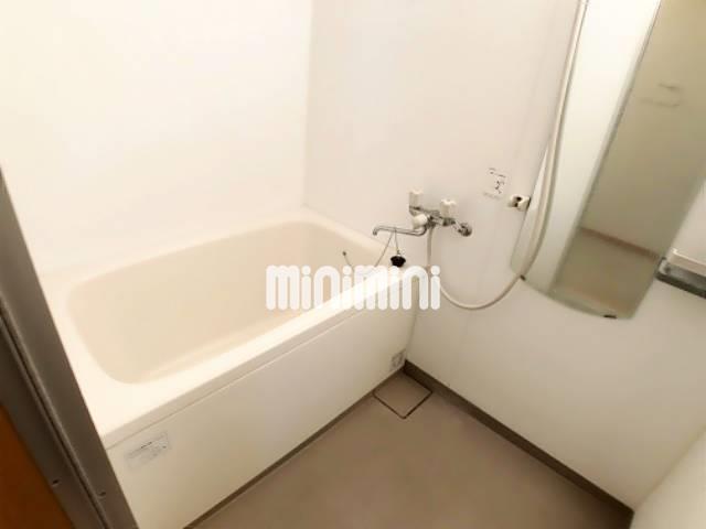 バス・シャワールーム　※室内写真は反転タイプのサンプル写真です。