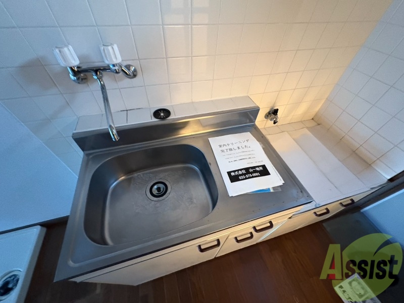 キッチン　キッチンには作業場もあります。料理も捗りますね。