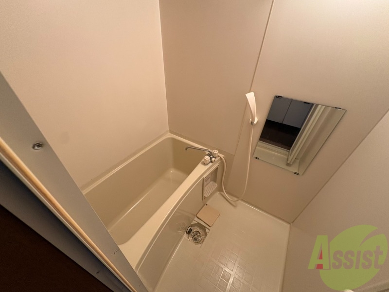 その他部屋・スペース　浴室はこちらのユニットバスです。一日の疲れを癒しましょう。